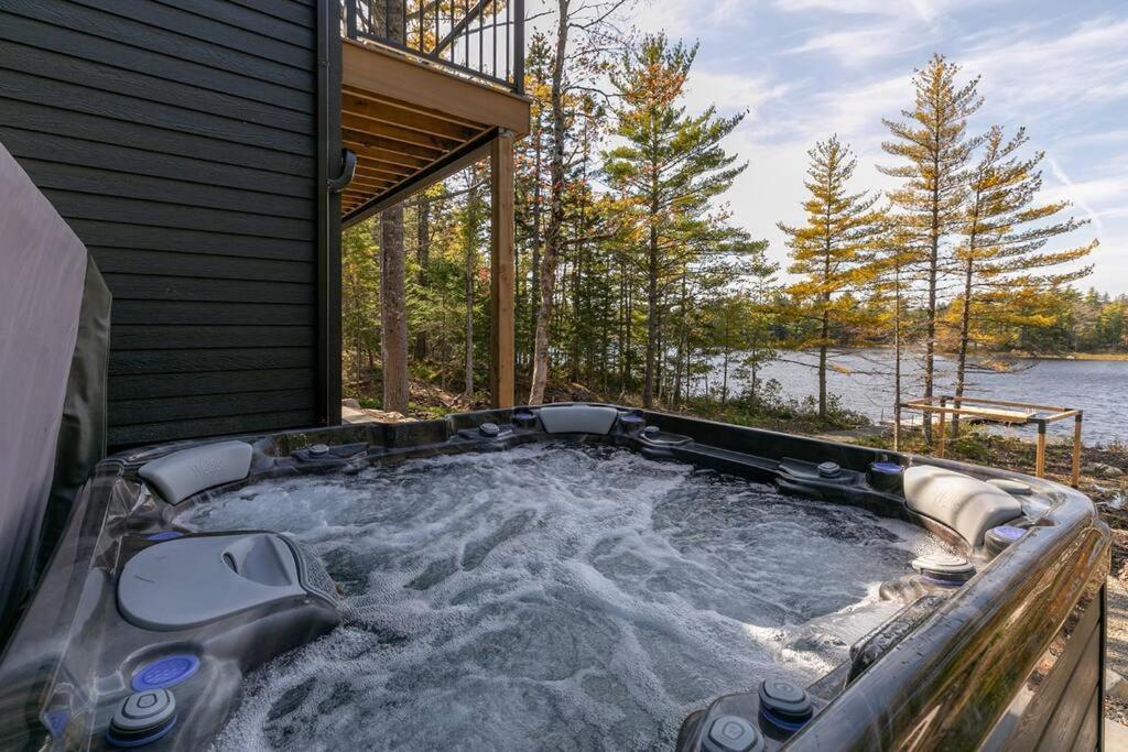 Numinous Cottage Long Lake Oasis Centre Rawdon 외부 사진